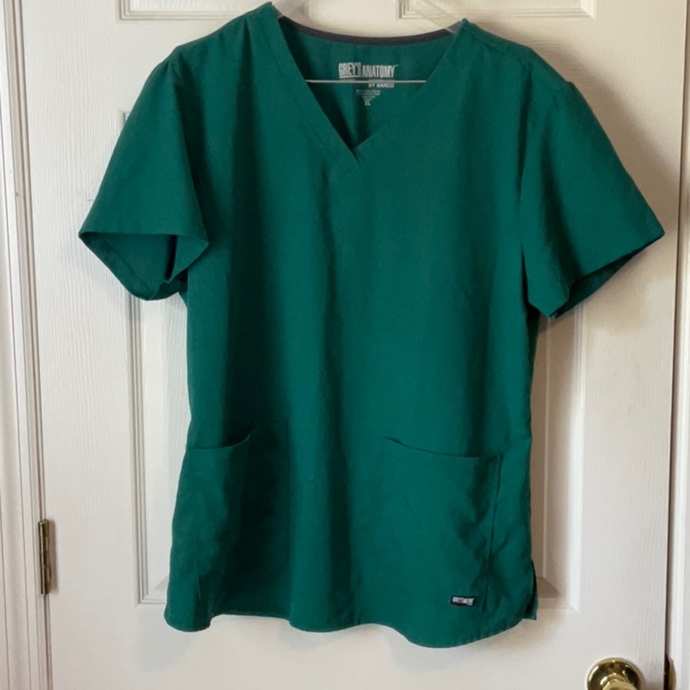 Grey's Anatomy Women's V-Neck Scrub Top in Hunter Green